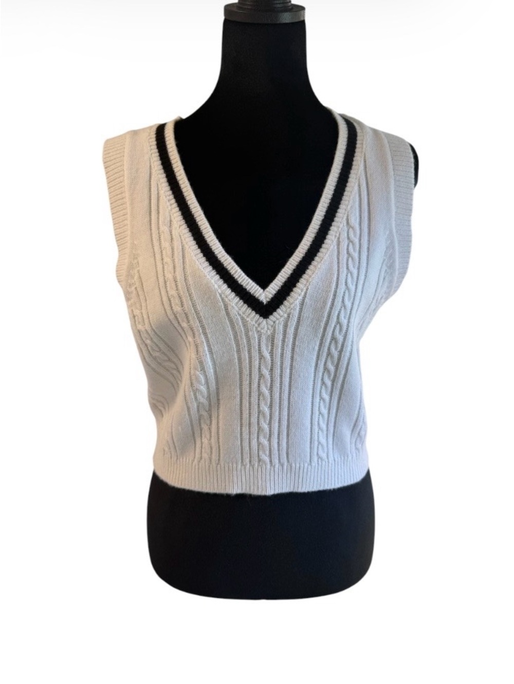 Garage White Cropped Cable Knit V-Neck Sweater Vest with Black Trim
